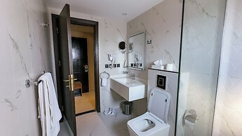AL RYYAN SILVER HOTEL