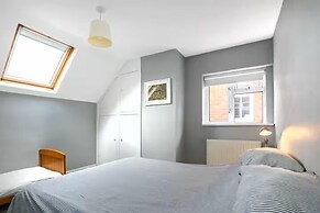 Charming 4 Bedroom Home Near Oxford
