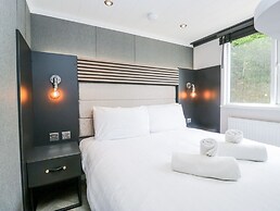 Lingy Luxury Family Pod