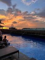 Unistay Coast Res R38 with Bal-Sunset Vw