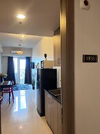 Unistay Coast Res R38 with Bal-Sunset Vw