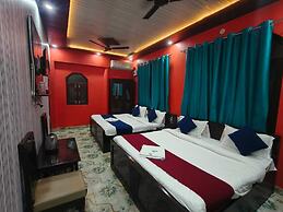 Hotel Arya Kulam Palace