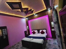 Hotel Arya Kulam Palace