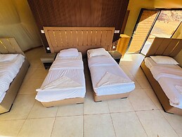 Rum moonlight luxury camp