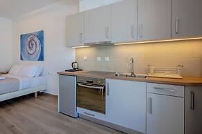 Apeiron Perissa by Apeiron Hotels