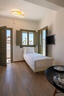 Apeiron Perissa by Apeiron Hotels
