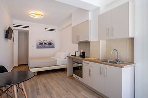 Apeiron Perissa by Apeiron Hotels