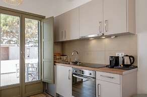 Apeiron Perissa by Apeiron Hotels