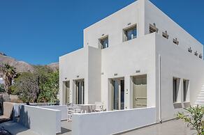 Apeiron Perissa by Apeiron Hotels