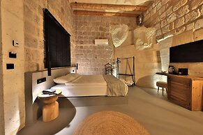 Simurg Cave House
