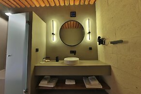 Simurg Cave House