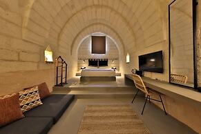 Simurg Cave House