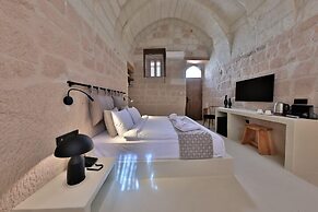 Simurg Cave House