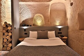 Simurg Cave House