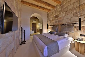 Simurg Cave House