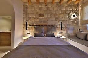 Simurg Cave House
