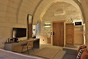 Simurg Cave House