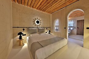 Simurg Cave House