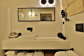 Simurg Cave House