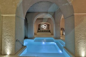Simurg Cave House