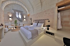 Simurg Cave House