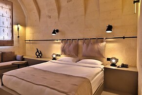 Simurg Cave House