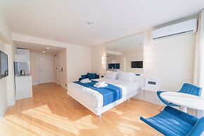Eleven Way Apartments