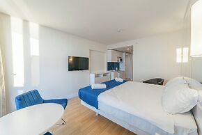 Eleven Way Apartments