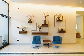 Eleven Way Apartments