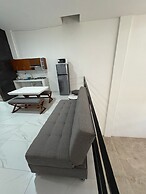Periférico Bodega con Departamento A