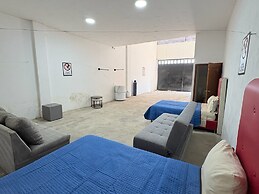 Periférico Bodega con Departamento A