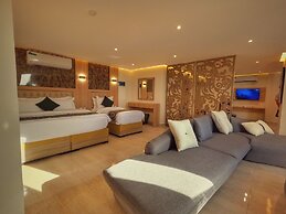 Grand Season hotel