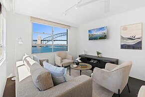 Sydney Harbourside Apartment