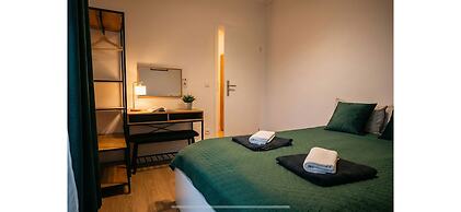 Lineburg Villa Apartments