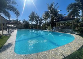 Reef Waters Resort