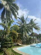 Reef Waters Resort