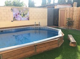 Villa Garden, Pool & sea