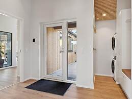5 Star Holiday Home in Henne