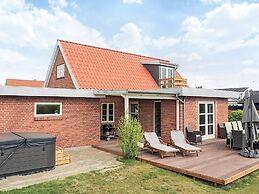4 Star Holiday Home in Vaeggerlose
