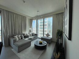 Two Bedroom Damac Majestine-StayOnHomes
