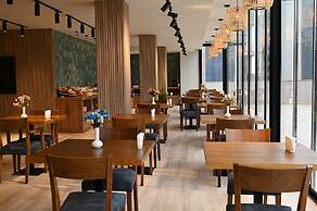 Landmark Hotel