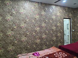 HOTEL ALAKA INN