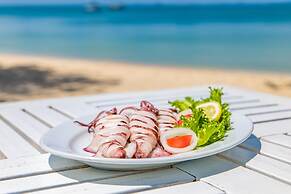 BJ Beachfront Hotel