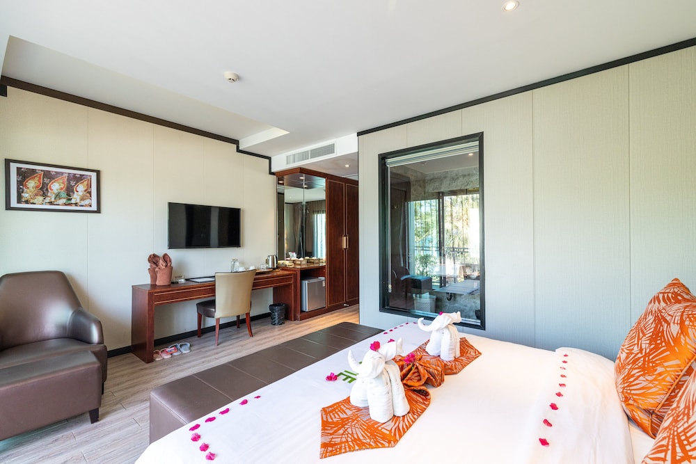 BJ Beachfront Hotel