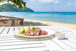 BJ Beachfront Hotel