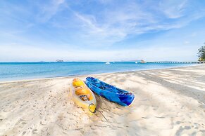 BJ Beachfront Hotel