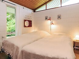 2 Person Holiday Home in Spottrup
