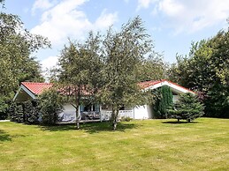 2 Person Holiday Home in Spottrup
