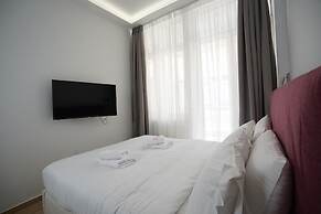 Tip Top Suites