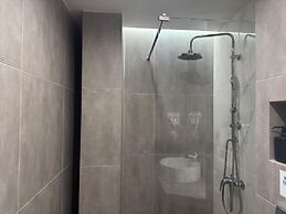 Tip Top Suites